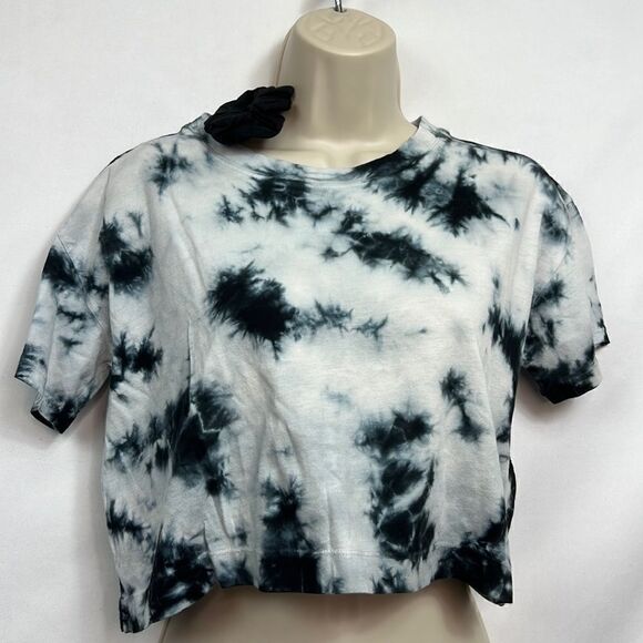 Sundown by Splendid black and white tie dye cropped tee shirt NWT size medium - Picture 5 of 13